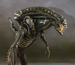 Hollywood Collectibles Group Alien Statua Warrior Xenomorfo Guerriero Scala 1:1 Misura Dimensioni Reali Vetroresina -Funko Shop alien2