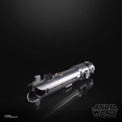 Hasbro - Black Series Ahsoka Tano Star Wars The Clone Wars Black Series Replica 1/1 Force FX Lightsaber 2021 - APRIL 2021 -Funko Shop x hasf0491 h