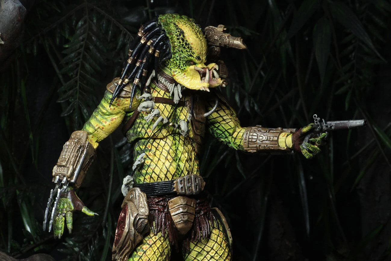 Predator 1718 Action Figure Ultimate Elder: The Golden Angel 21 Cm NECA 51573 10 Predator 1718 Action Figure Ultimate Elder: The Golden Angel 21 Cm NECA 51573 - immagine 8